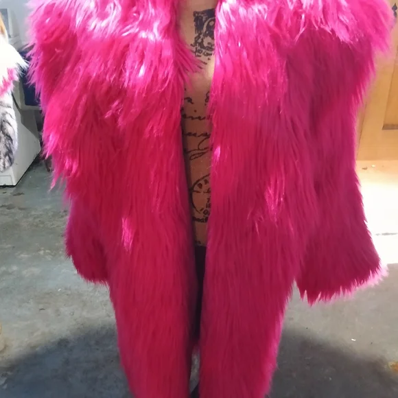 Fashion Nova Hot Pink Faux Fur Coat - Picture 1 of 3